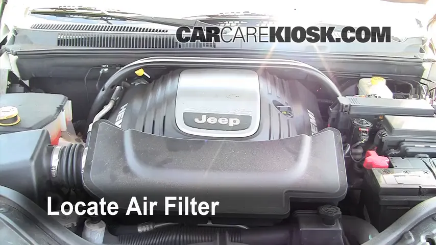 2005 Jeep Grand Cherokee Limited 5.7L V8 Air Filter (Engine) Replace